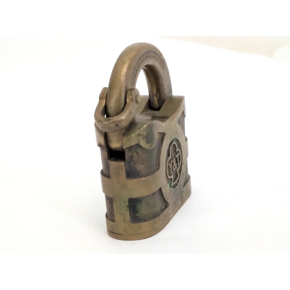 Antique Brass Padlock with Chain Hoop YALE & TOWNE Mfg. Co. NO KEY c.1900